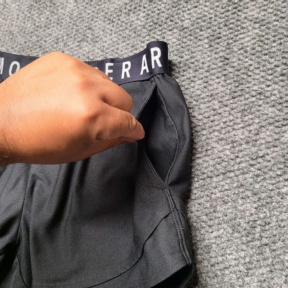 Under Armour HeatGear Shorts Medium Loose Fit Elastic Waist Gym Running Black - Picture 3 of 6
